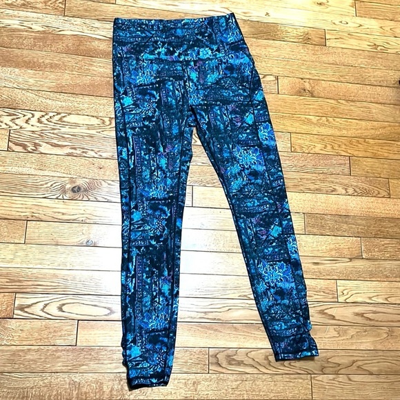 Gaiam Om Kylie Printed Leggings Size Medium - Picture 2 of 4